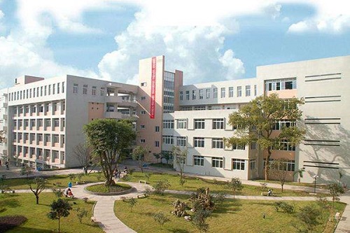 成都龍泉職業(yè)技術學校2021年錄取分數線