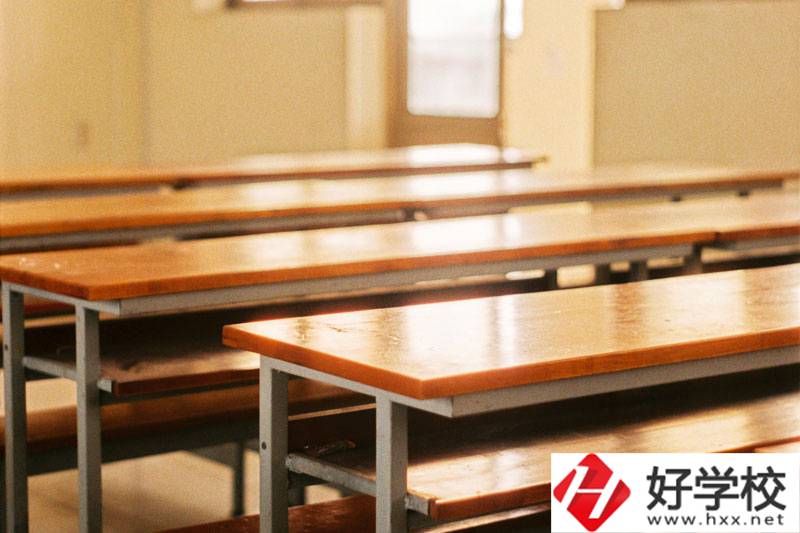 湖南省澧縣職業(yè)中專學校有哪些專業(yè)？學費貴不貴？