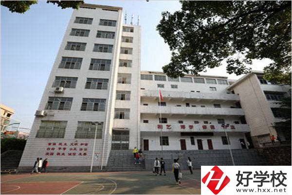 衡陽藝術(shù)學(xué)校的學(xué)費(fèi)需要多少？有沒有優(yōu)惠？