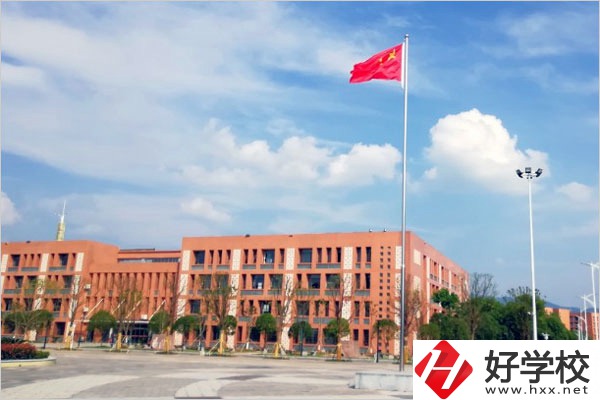 懷化讀公辦職高選哪些學(xué)校比較好？