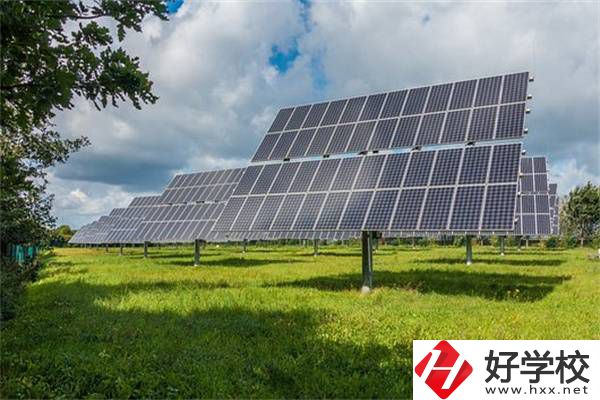 在湖南初中畢業(yè)如何選專業(yè)？有什么專業(yè)可以推薦？