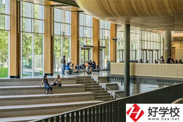 在益陽(yáng)上技校需要什么條件？初中畢業(yè)能上嗎？