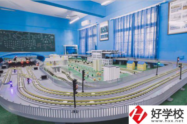 株洲軌道交通職業(yè)技術(shù)學(xué)校位置在哪里？乘車路線有哪些？