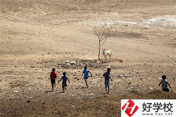 張家界少數(shù)民族加分政策是什么？中專(zhuān)升大專(zhuān)加分嗎？