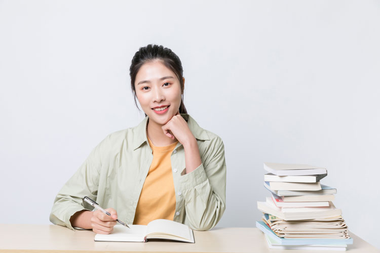 西南交通大學(xué)在職專升本報名要什么條件？多久畢業(yè)？