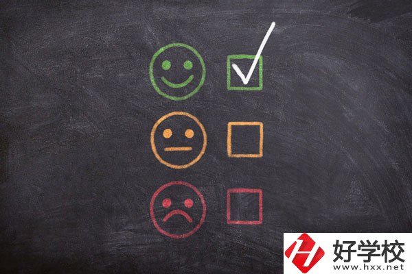 永州湘南旅游學(xué)校環(huán)境怎么樣？宿舍好不好？