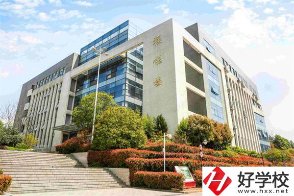 湖南省商業(yè)技師學(xué)院有哪些專業(yè)？就業(yè)率高不高？