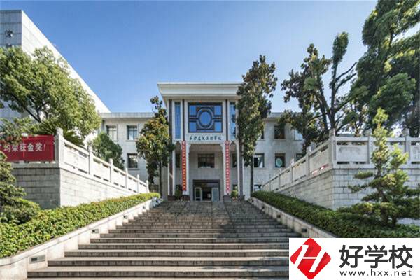 長沙有哪些職?？梢詫W建筑工程專業(yè)？有什么辦學優(yōu)勢？