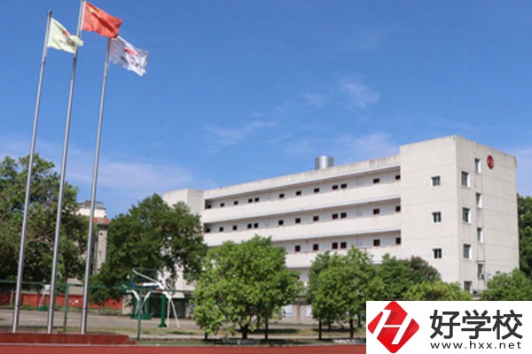 湘潭鐵路工程學校是職校嗎？師資力量怎么樣？