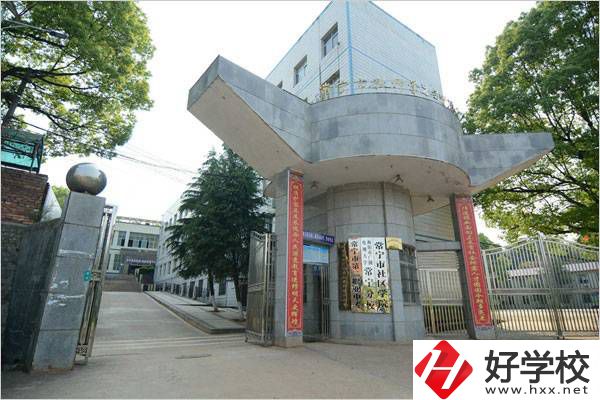 衡陽常寧市有幾所公辦中專？有什么辦學優(yōu)勢？