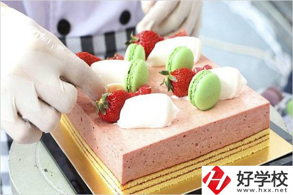 在湖南女生讀技校學(xué)什么專業(yè)最吃香？就業(yè)前景怎么樣？