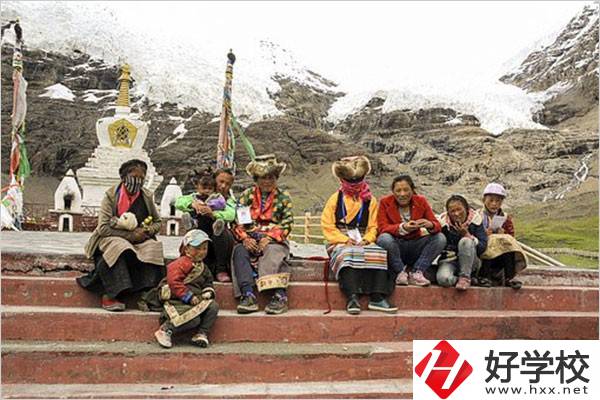 張家界少數(shù)民族加分政策是什么？中專升大專加分嗎？
