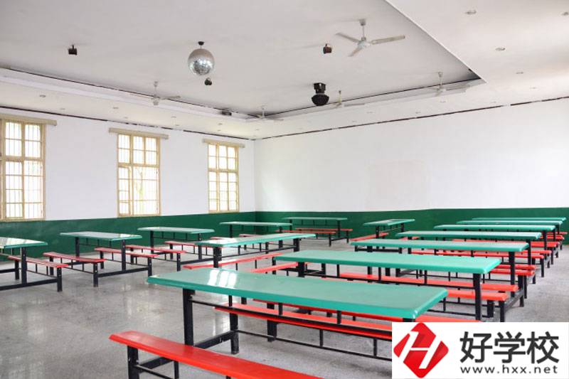 衡陽計算機學校怎么樣？有些什么專業(yè)？