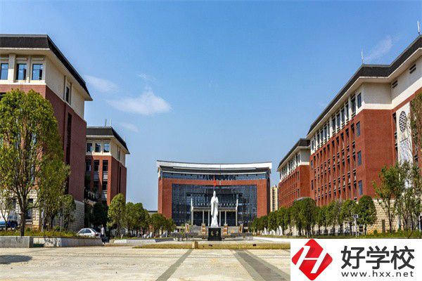 永州有中職部的大專(zhuān)有哪幾所？收費(fèi)標(biāo)準(zhǔn)是多少？