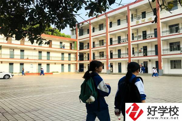 長沙航天學(xué)校有什么專業(yè)推薦？可以免學(xué)費(fèi)就讀嗎？