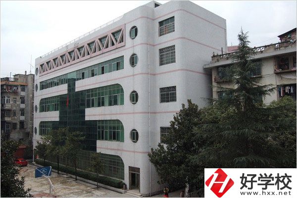 湘西有沒有公辦藝術(shù)學(xué)校？學(xué)藝術(shù)有什么出路？