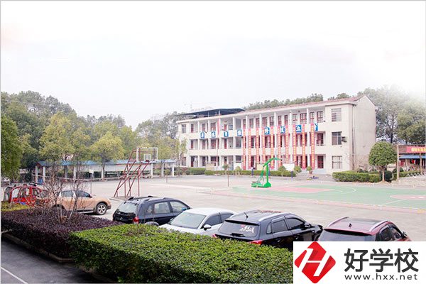 臨湘市湘北職業(yè)技術學校怎么樣？