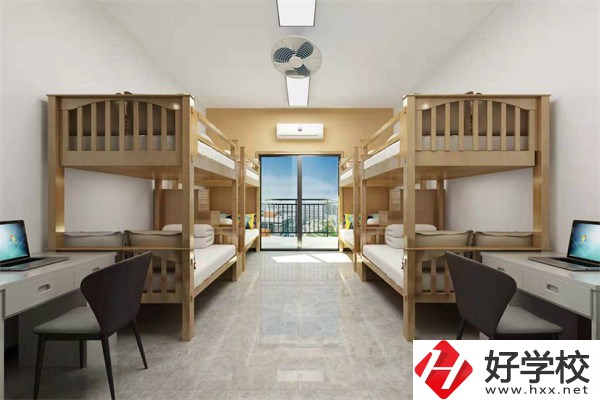 長沙生活條件最好的技校是哪所？選學(xué)校要看哪幾點(diǎn)？