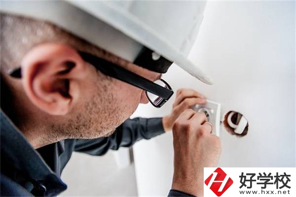 湖南中職生畢業(yè)會(huì)有就業(yè)難的問(wèn)題嗎？選就業(yè)還是升學(xué)？