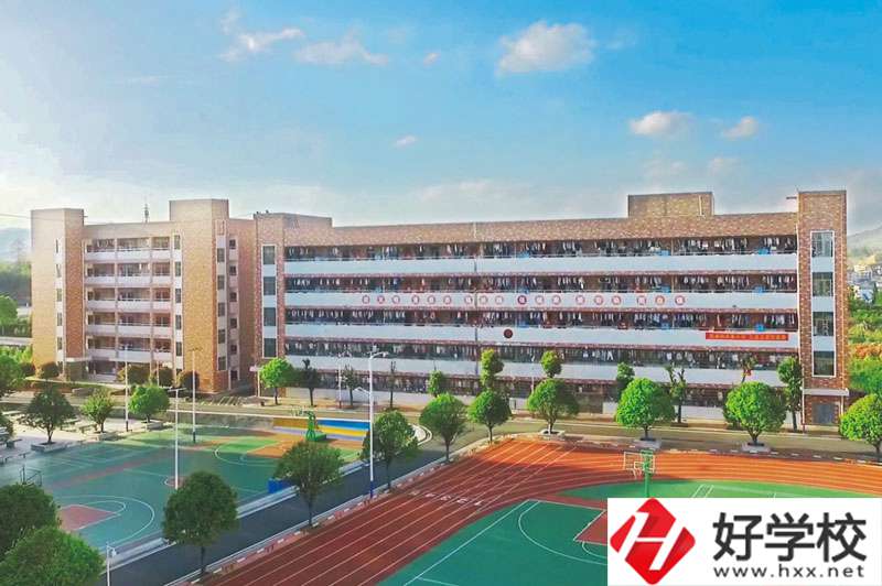 武岡市職業(yè)中專學(xué)校怎么樣？值得報考嗎？