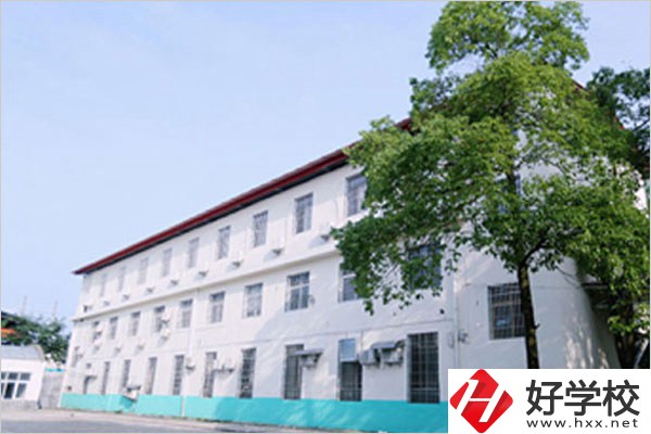湘潭華光職校在哪？有什么辦學(xué)特色？