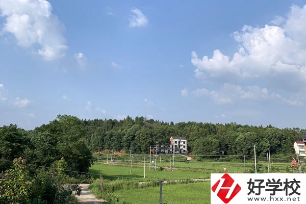 南縣職業(yè)中等專業(yè)學(xué)校怎么樣？值得報(bào)考嗎？