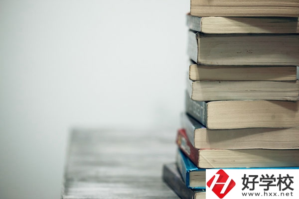 湖南耒陽師范有什么專業(yè)？學(xué)費(fèi)貴不貴？