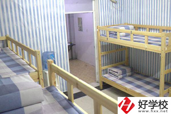湖南長(zhǎng)沙藝術(shù)學(xué)校宿舍環(huán)境怎么樣？有哪些優(yōu)勢(shì)？