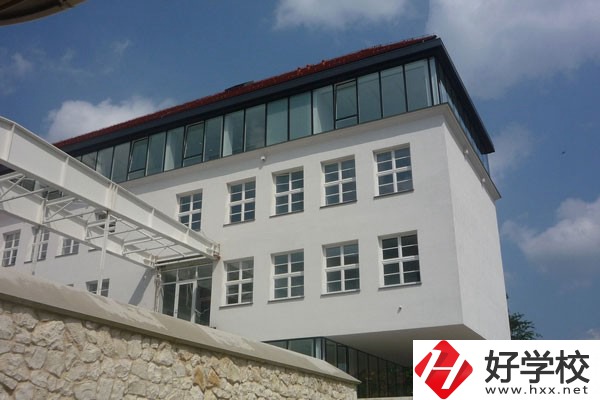郴州市理工職業(yè)技術(shù)學(xué)校怎么樣？有哪些辦學(xué)特色？