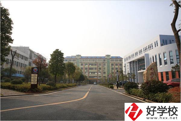 資興市職業(yè)技術(shù)學(xué)校值得報(bào)考嗎？有什么專業(yè)可以學(xué)？