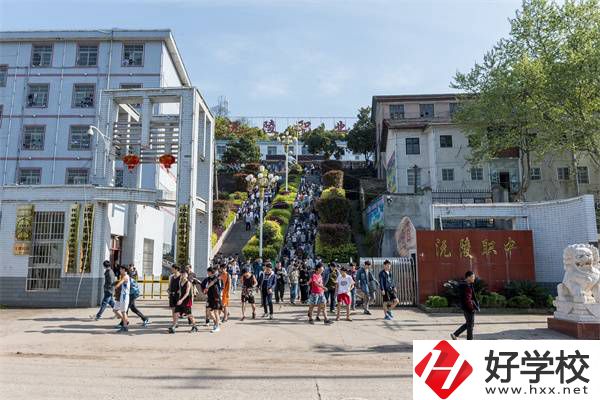 懷化有可以考大學的中職學校嗎？哪所升學情況比較好？
