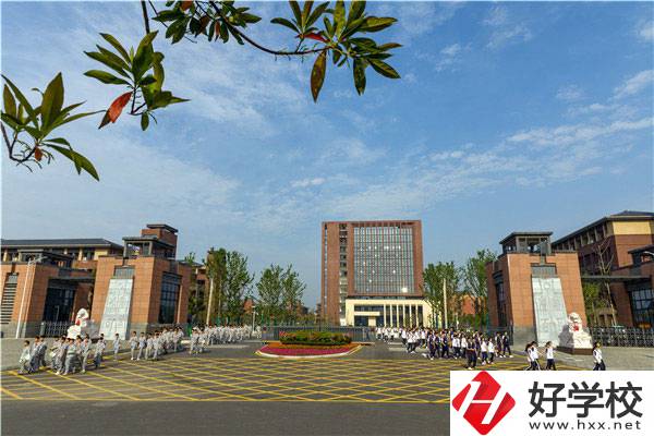 常德汽車機電學(xué)校的學(xué)校設(shè)施怎么樣？就業(yè)前景如何？