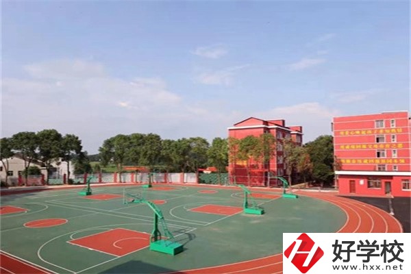 岳陽(yáng)湘陰縣中山職業(yè)技術(shù)學(xué)校好不好？