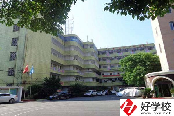 想學(xué)中餐烹飪專業(yè)，看看衡陽這所學(xué)校