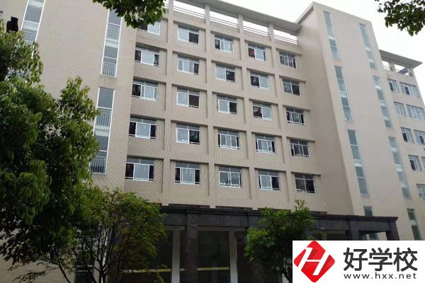 安鄉(xiāng)縣職業(yè)中專師資力量如何？就業(yè)前景好嗎？