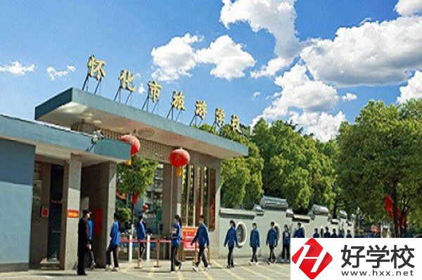 懷化旅游學(xué)校的美容美體藝術(shù)專業(yè)怎么樣？