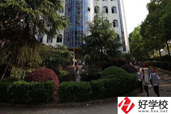 湖南有藝術(shù)類(lèi)職校嗎？學(xué)費(fèi)貴不貴？