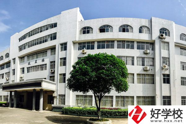 漣源市工貿(mào)職業(yè)中等專(zhuān)業(yè)學(xué)校有哪些專(zhuān)業(yè)？