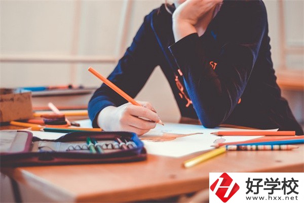 在邵陽上中專需要哪些條件？有什么學(xué)校選擇？