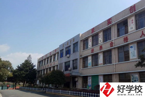 東安縣職業(yè)中專學(xué)校好不好？宿舍怎么樣？