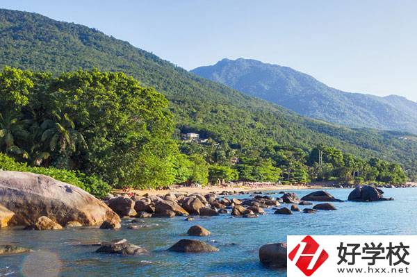 想在益陽學(xué)護理專業(yè)，有什么合適的學(xué)校？