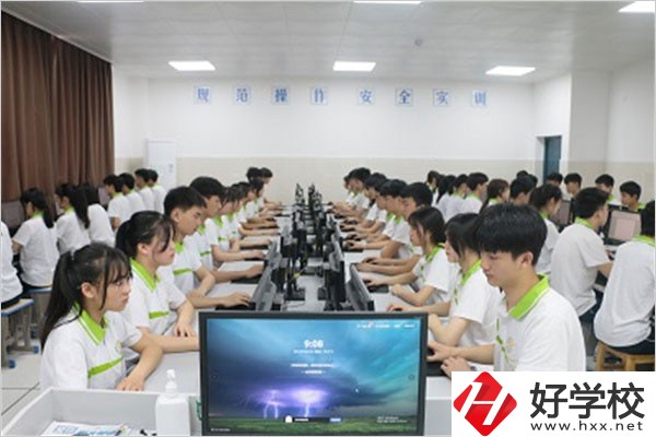 郴州汝城縣職校有統(tǒng)一的校服嗎？