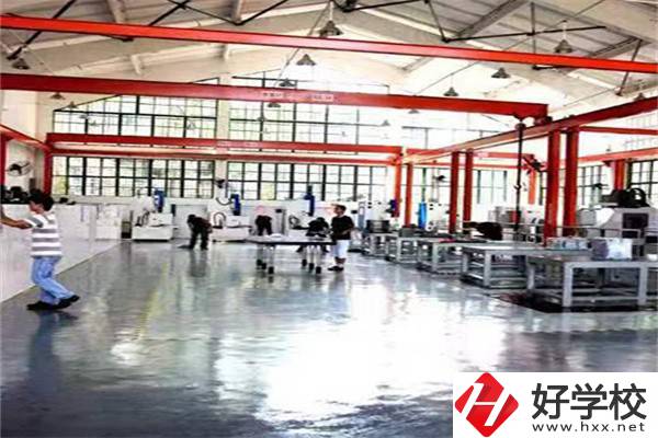 益陽(yáng)最好的民辦技校是哪所？技校讀了有用嗎？