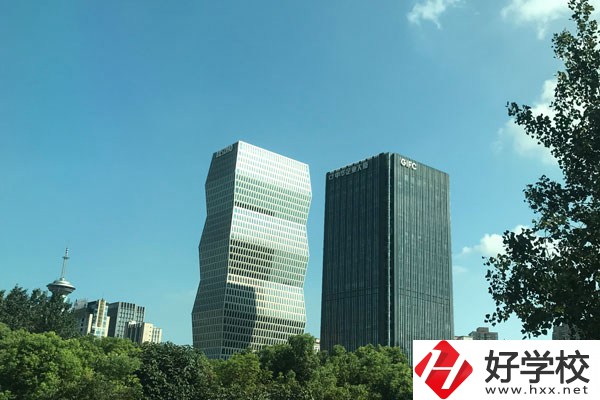 株洲生物工程中專學(xué)計算機(jī)專業(yè)怎么樣？