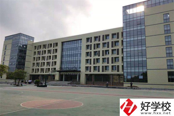 永州環(huán)境最好的公辦中專是哪所？有什么辦學(xué)優(yōu)勢(shì)？