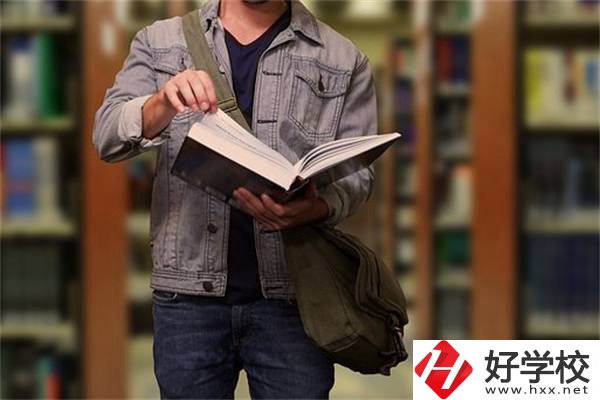 在湖南就讀普通高中和職業(yè)高中有什么區(qū)別？職高怎么樣？