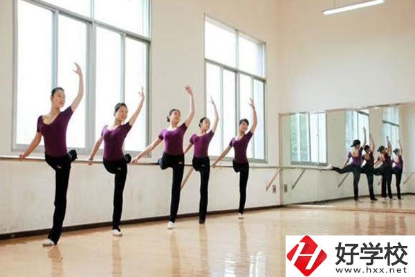 衡陽(yáng)市信息網(wǎng)絡(luò)工程學(xué)校是公辦的嗎？辦學(xué)特色是什么？