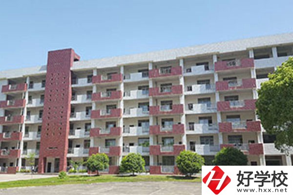 長(zhǎng)沙高級(jí)技工學(xué)校怎么樣，有哪些熱門專業(yè)？