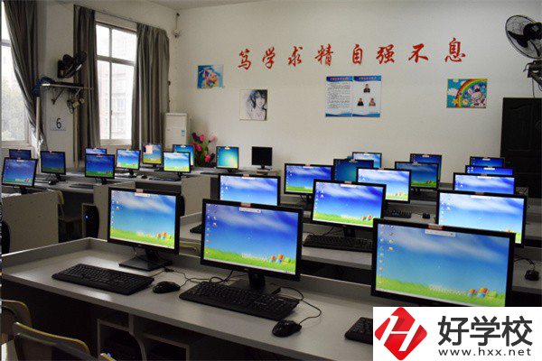益陽哪些中職學(xué)校開設(shè)音樂相關(guān)專業(yè)？學(xué)費(fèi)貴不貴？