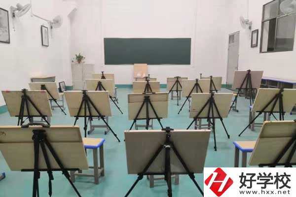 邵陽市鐵航職業(yè)技術(shù)學(xué)校有哪些優(yōu)勢(shì)，地址在哪？